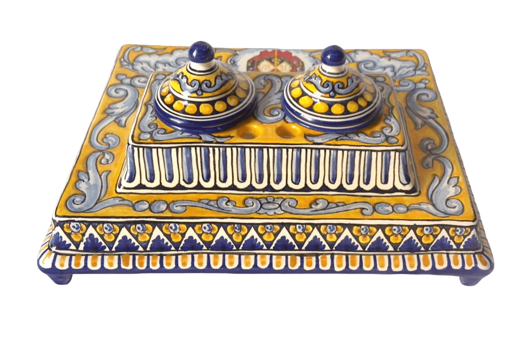 Escribanía de cerámica de Talavera